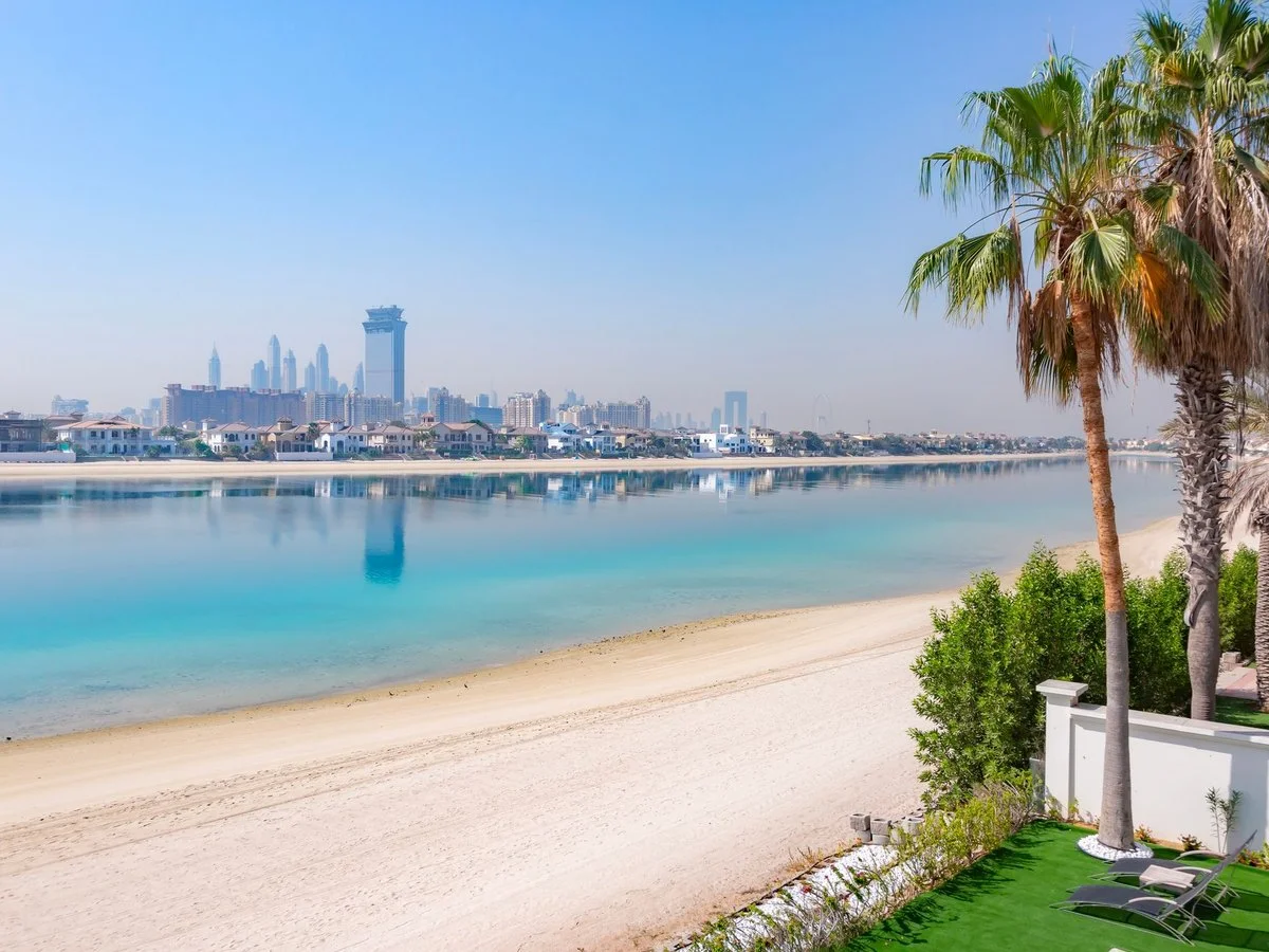 3-bed beach apartment · Palm Jumeirah