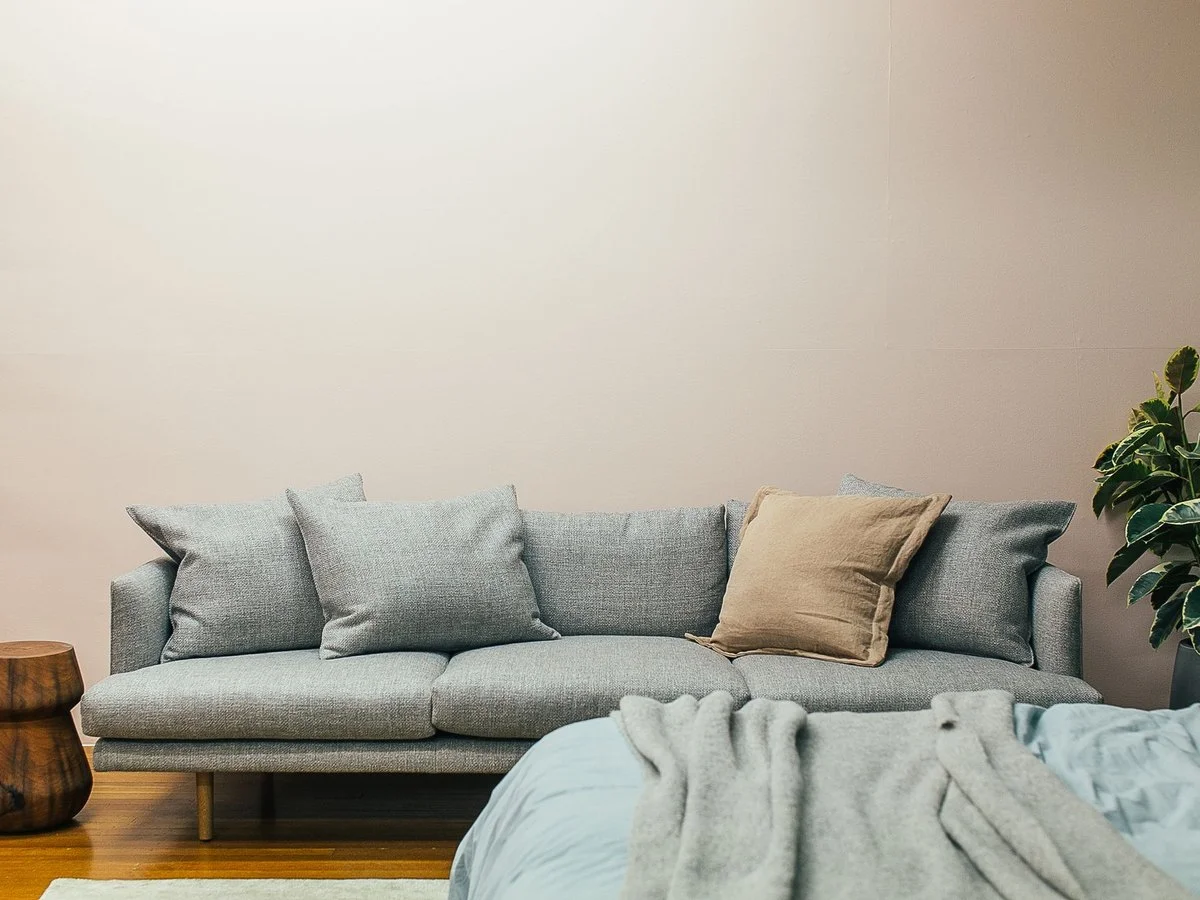 "Nakhla" velvet 3-seater